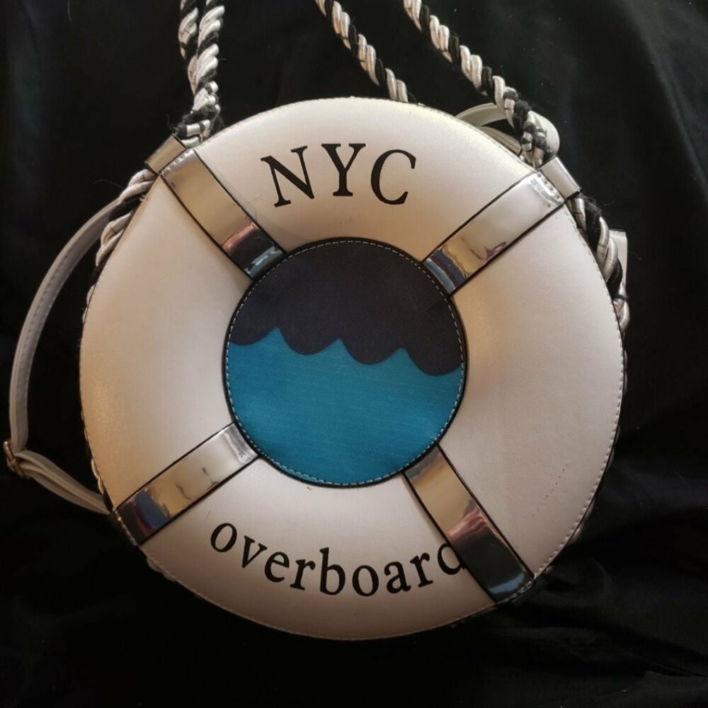 Novelty purse!